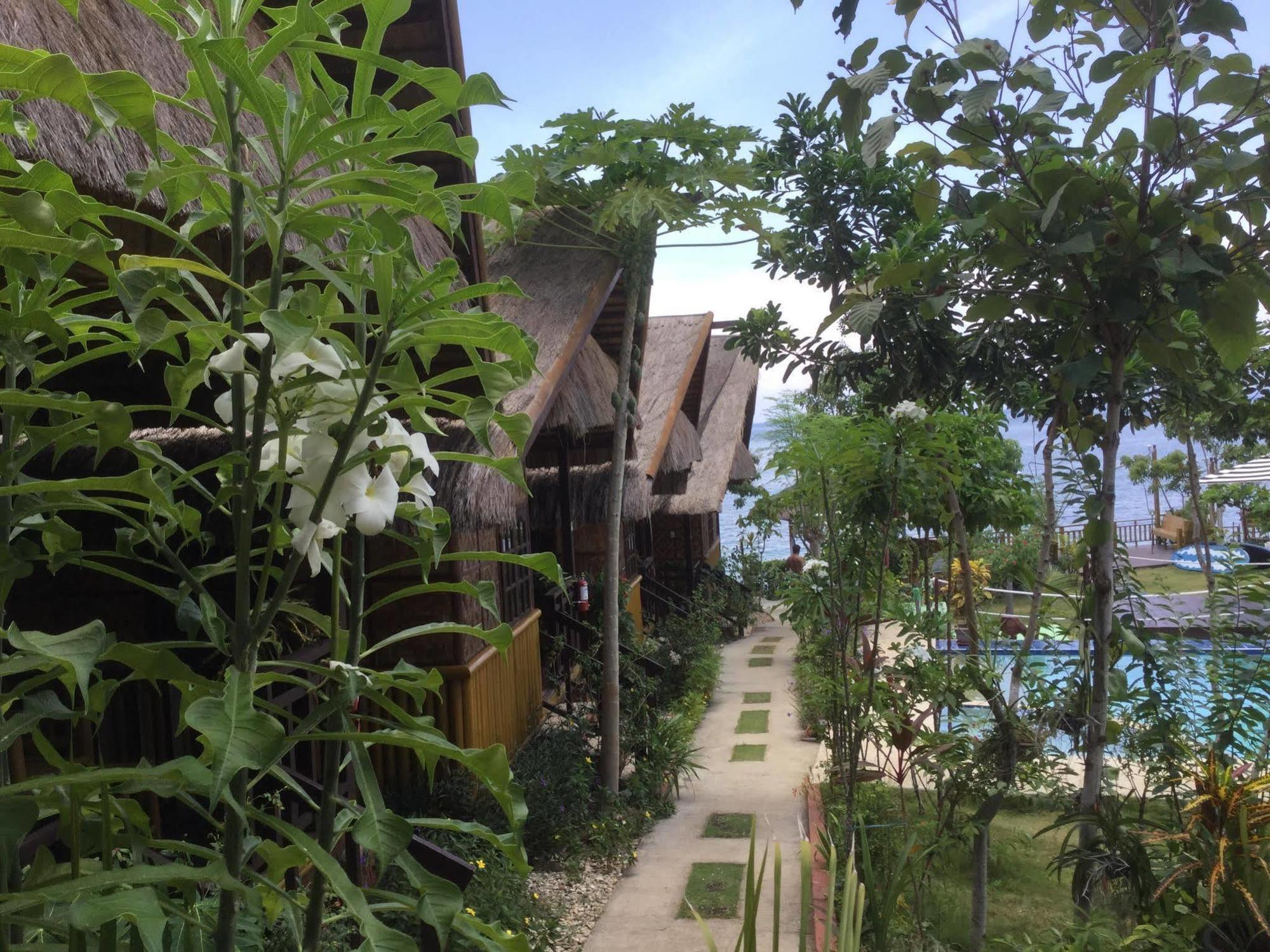 Villa De Gloria Tabalong Exterior photo